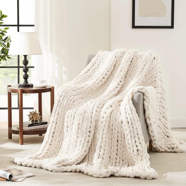 L'AGRATY Chunky Knit Blanket Throw,Soft Chenille Yarn Throw 50x60，Handmade Thick Cable Knit Crochet Blanket, Large Rope Knot Throw Blanket for Couch Home Decor