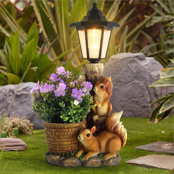 Outdoor Squirrels Flowerpot Garden Statues Sculpture Figurine Decor Solar Powered Light Planter Succulent for Patio Lawn Yard Balcony Ornament - Housewarming Gift(Squirrel)