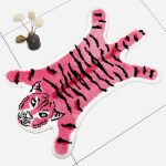 Tiger Shaped Rug Bath Mat Pink Tiger Bathroom Rug Non-Slip Door Mat Animals Printed Area Rug Carpet Small Home Decor Mat Playmat Bathroom Shower Rugs, 33.5x21.6inch